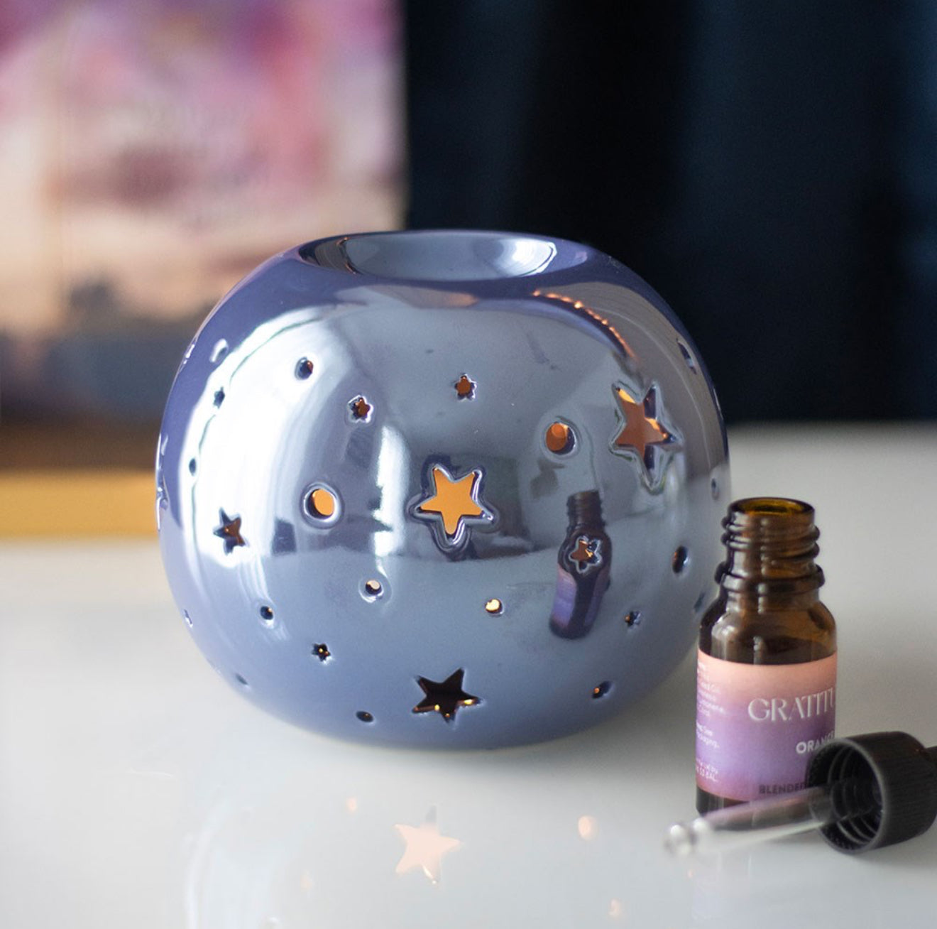 IRIDESCENT STAR OIL BURNER AND WAX WARMER